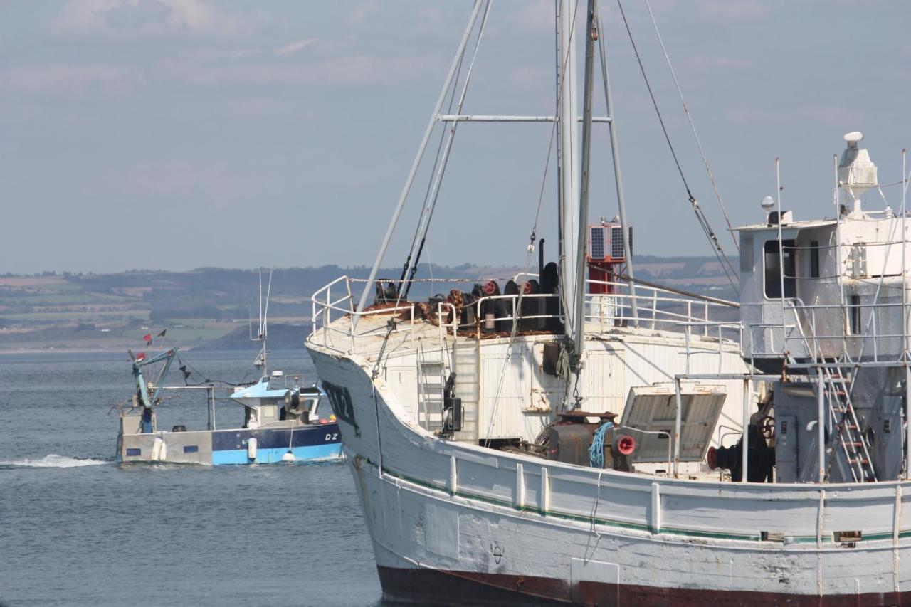 Design V Port De Treboul-douarnenez * Douarnenez